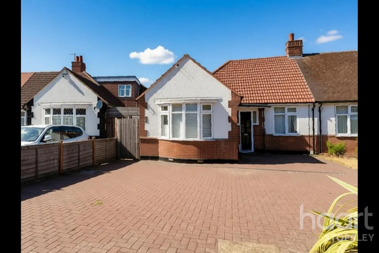 4 bed house for sale, Hitchin Road, Luton, LU2