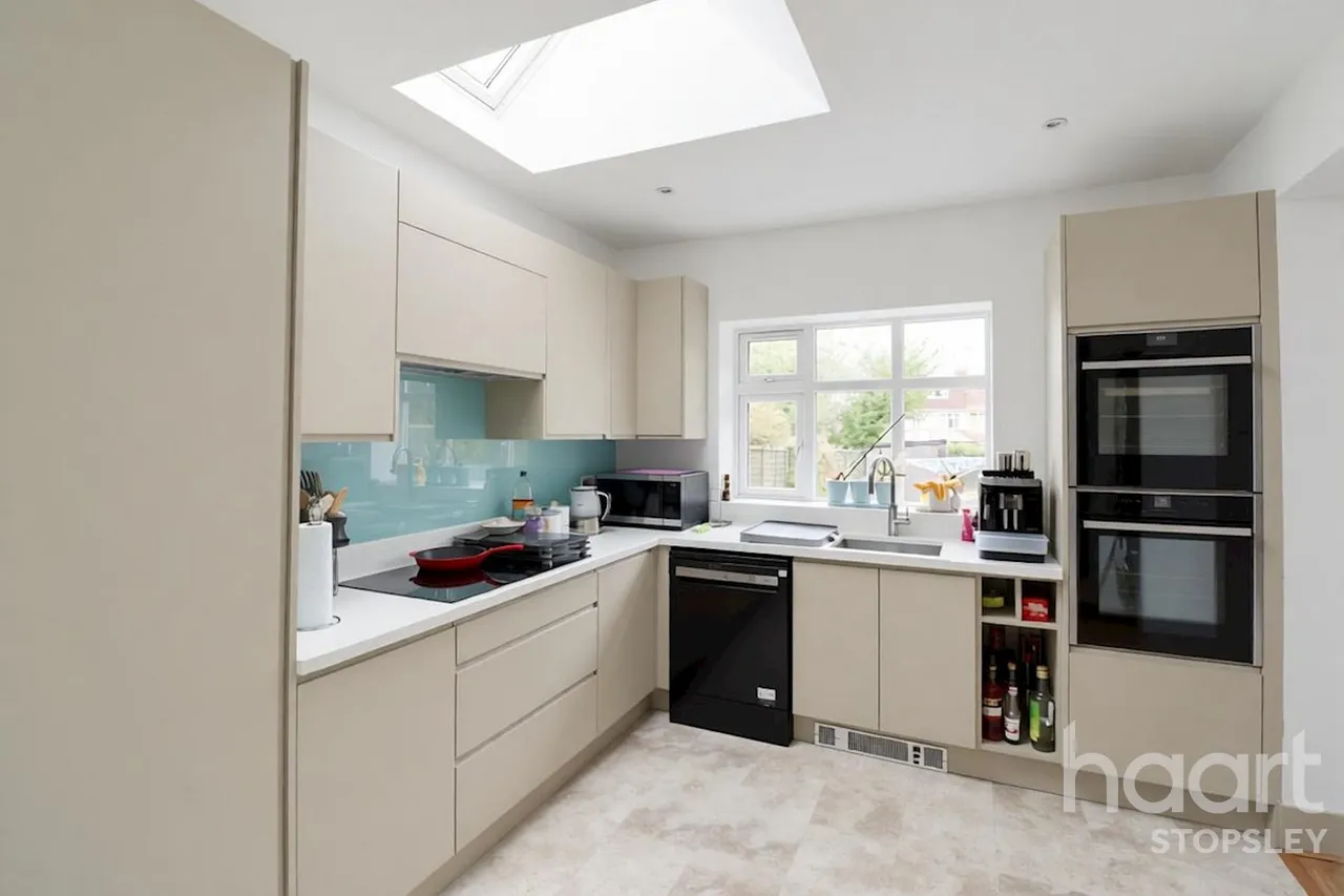 Hitchin Road, Luton, LU2, photo 8