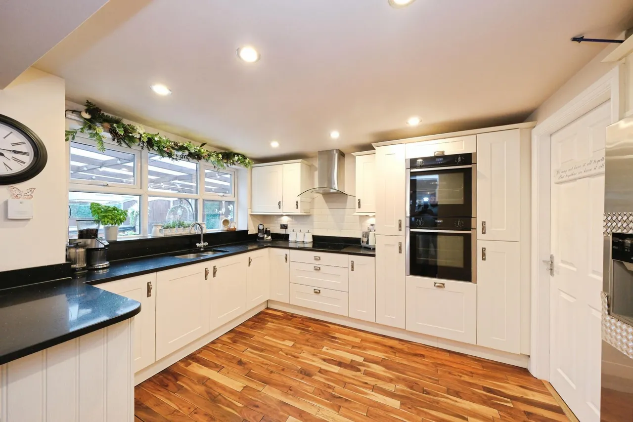 Lawns Road, Nottingham, NG17, photo 8
