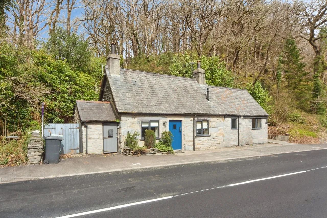 Capel Curig, Betws-y-Coed, LL24, photo 12