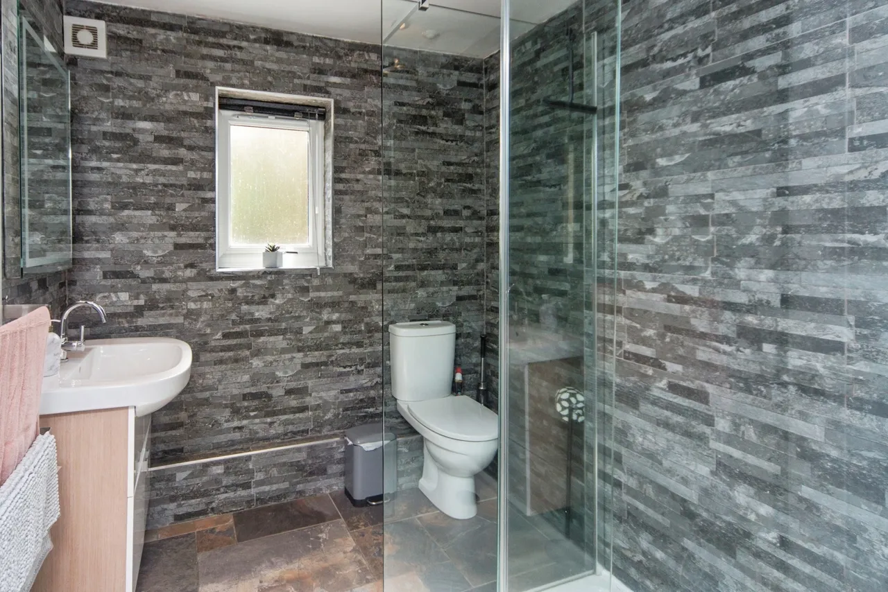 Capel Curig, Betws-y-Coed, LL24, photo 7