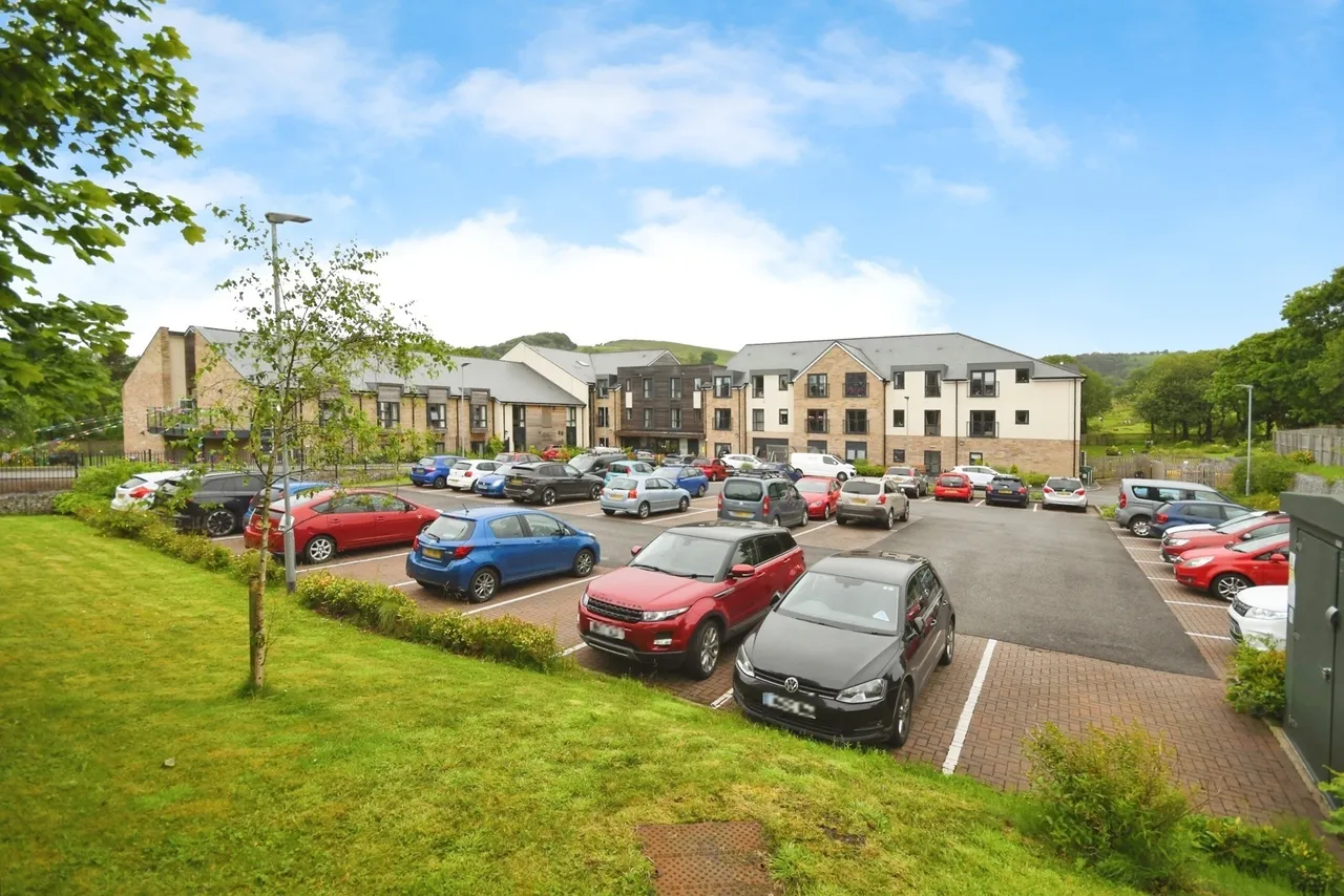 Brown Edge Road, BUXTON, Derbyshire, SK17, photo 14
