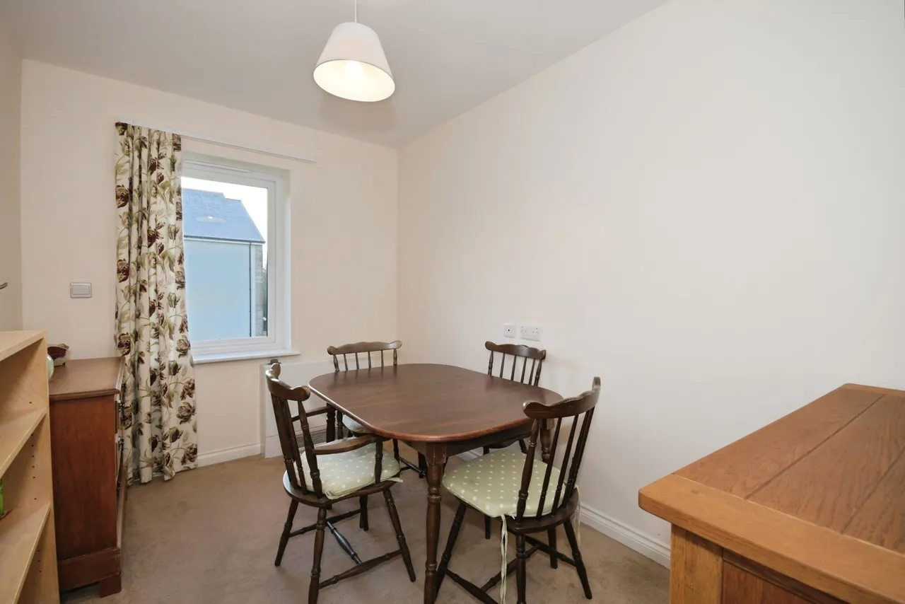Brown Edge Road, BUXTON, Derbyshire, SK17, photo 13