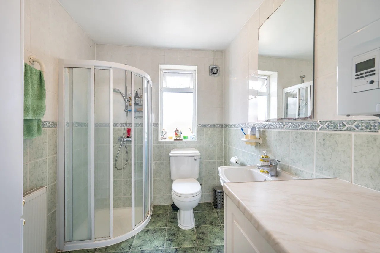 37 Park Road, Wembley, photo 7