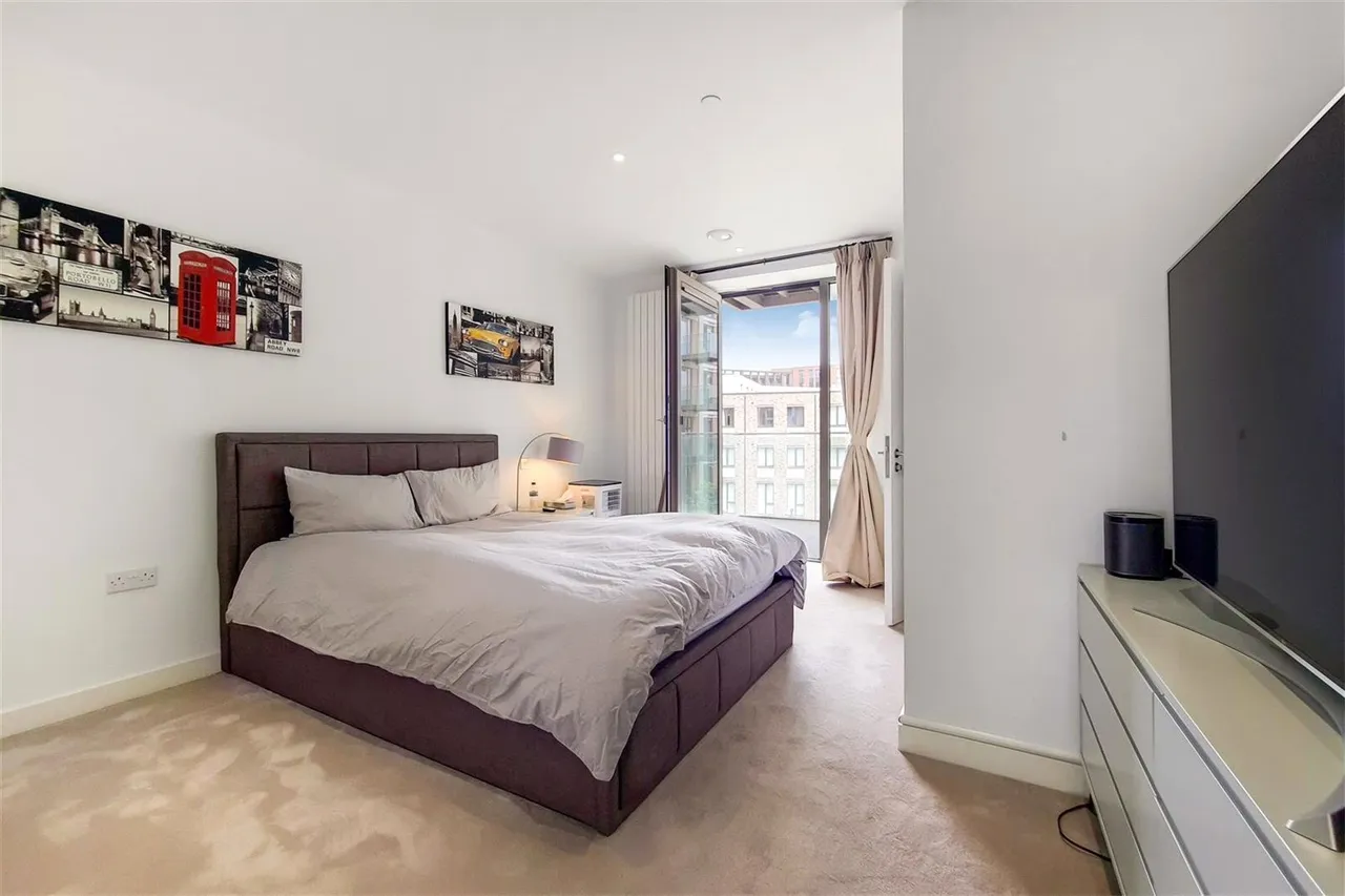 Schooner Road, London, E16, photo 5