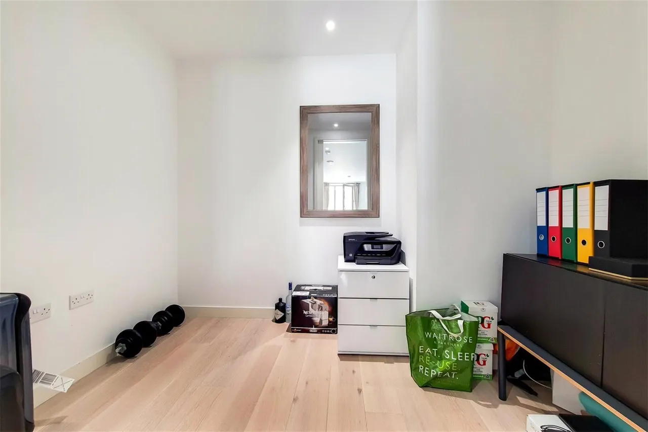 Schooner Road, London, E16, photo 6