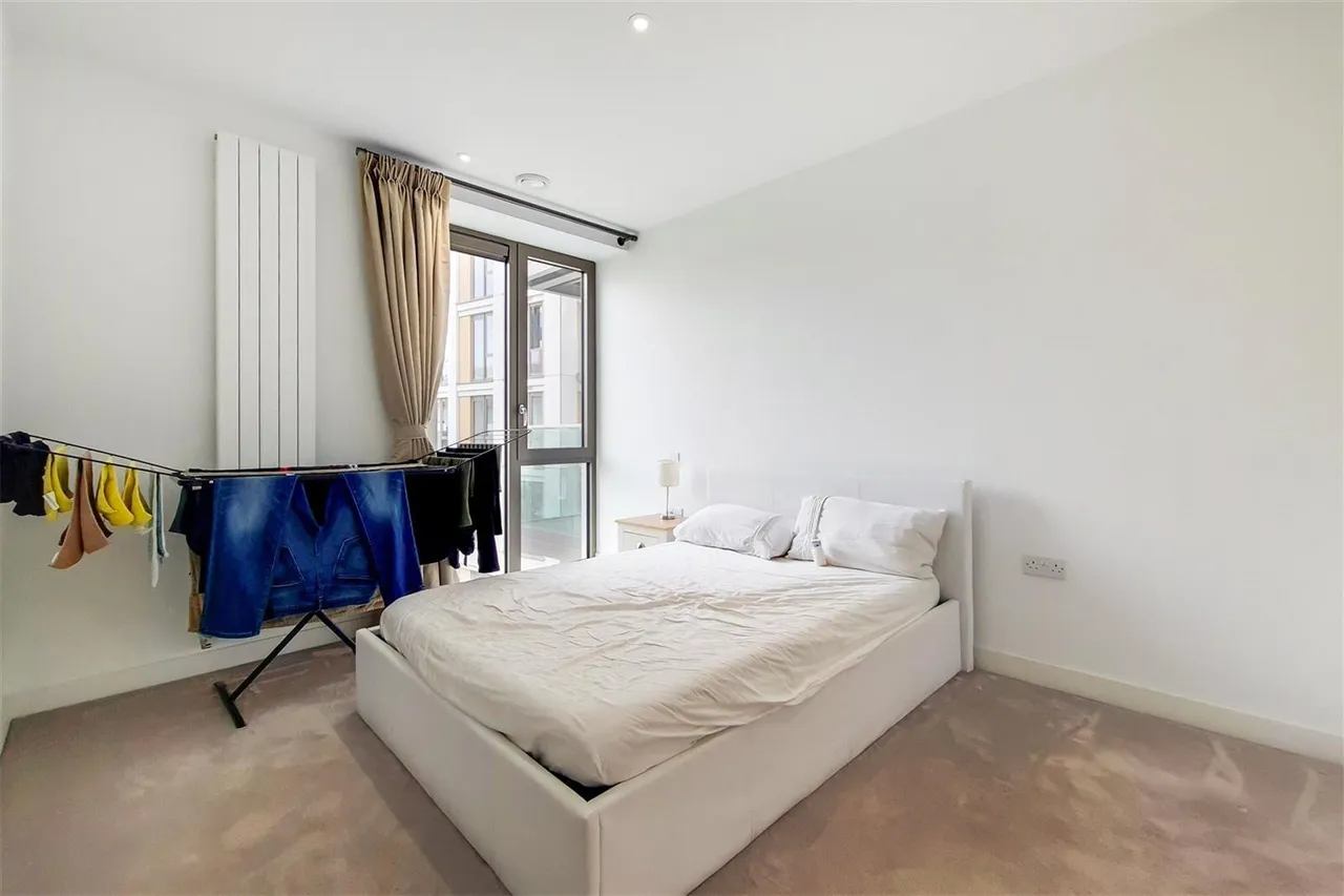 Schooner Road, London, E16, photo 7