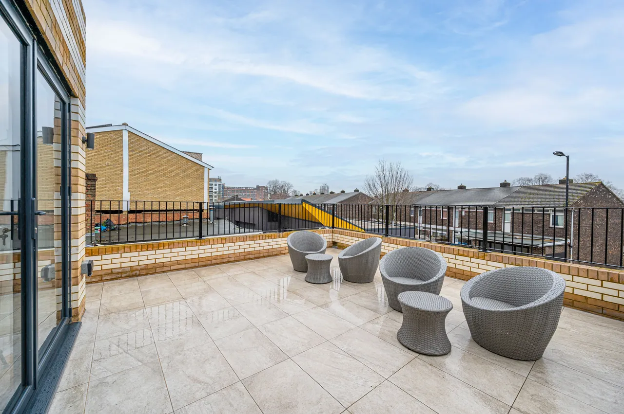 Flat 1, 50 Bournemouth Close, London, photo 10