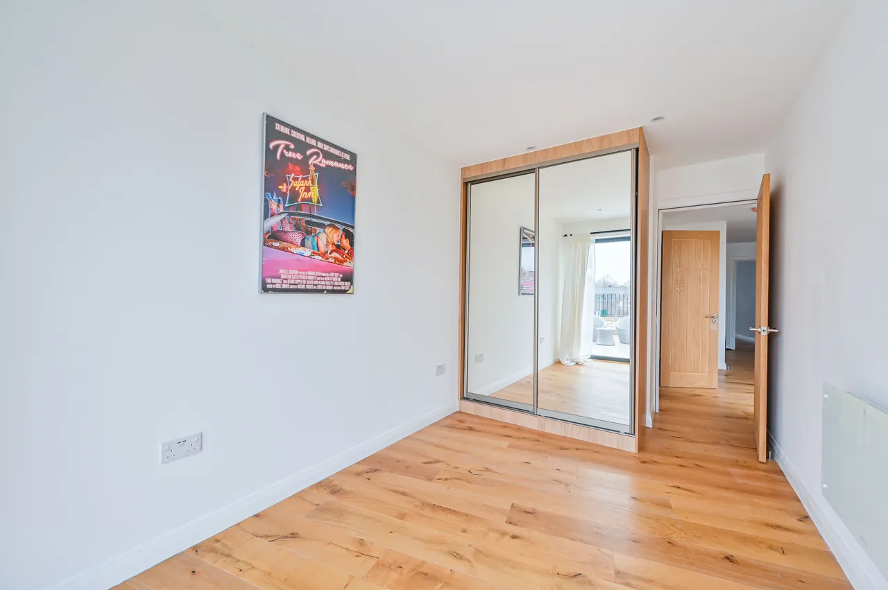 Flat 1, 50 Bournemouth Close, London, photo 8