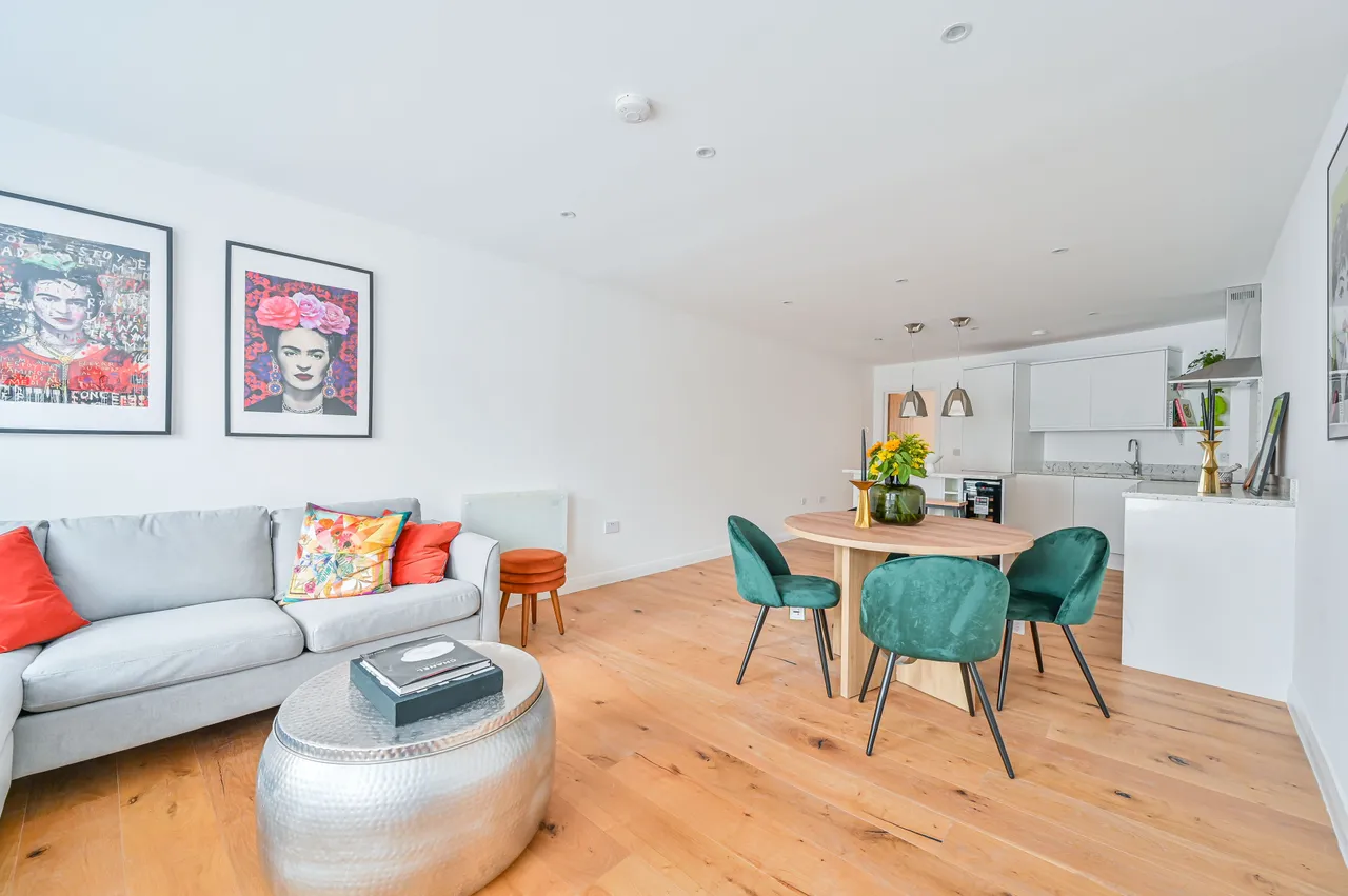 Flat 1, 50 Bournemouth Close, London, photo 5