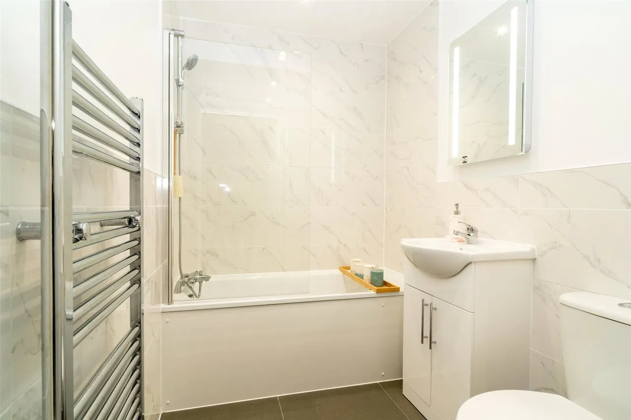 Alton Mews, Aylesbury, Buckinghamshire, HP19, photo 6