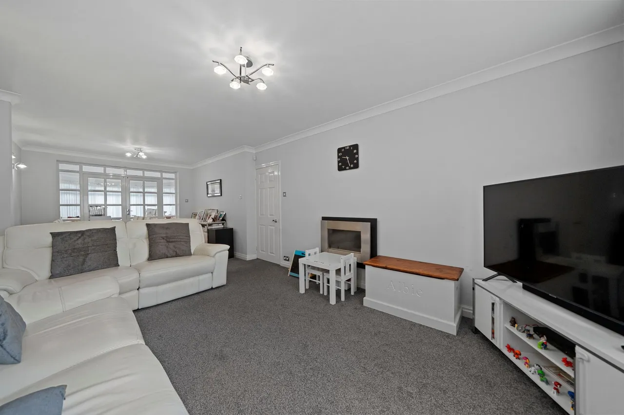 Falkland Drive, Ashton-In-Makerfield, Wigan, Wigan, WN4 0SQ, photo 2