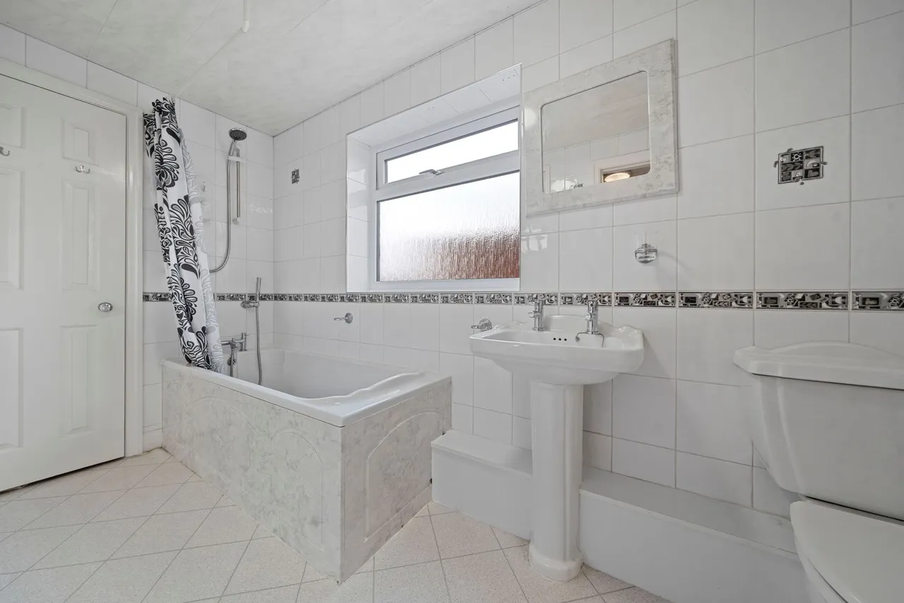 Falkland Drive, Ashton-In-Makerfield, Wigan, Wigan, WN4 0SQ, photo 9