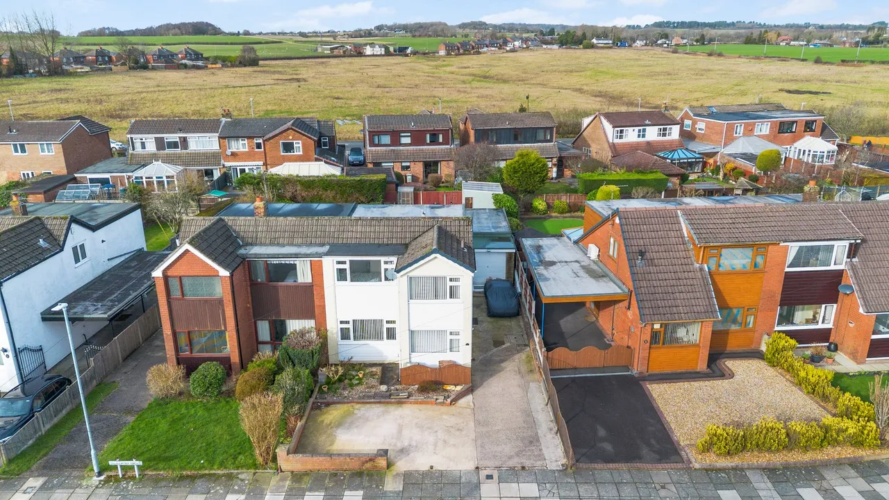 Falkland Drive, Ashton-In-Makerfield, Wigan, Wigan, WN4 0SQ, photo 19