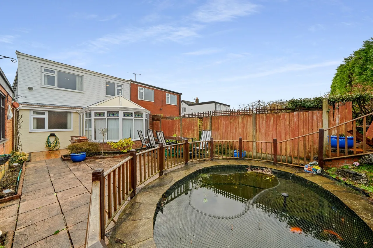 Falkland Drive, Ashton-In-Makerfield, Wigan, Wigan, WN4 0SQ, photo 18