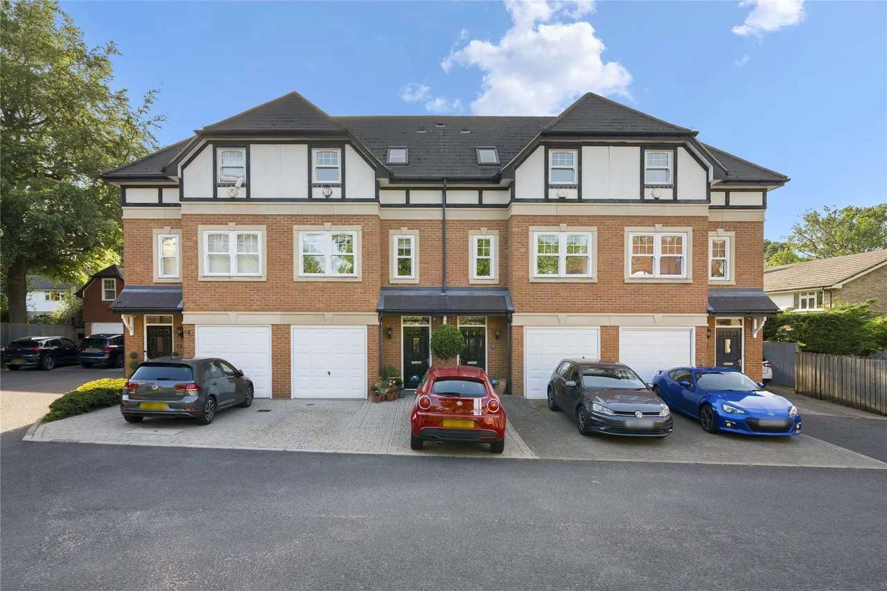 Sterling Place, Weybridge, KT13, photo 19