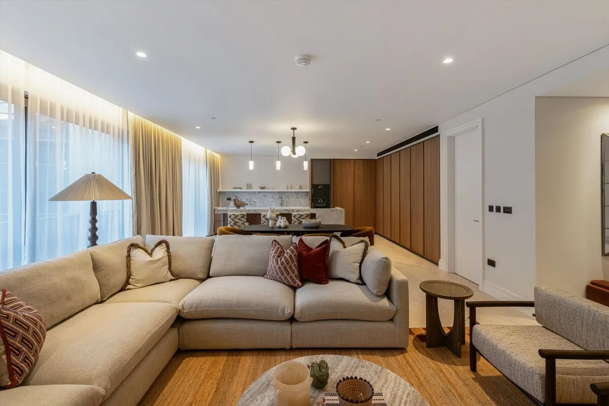 One Carrington Street, Mayfair, W1J, photo 3