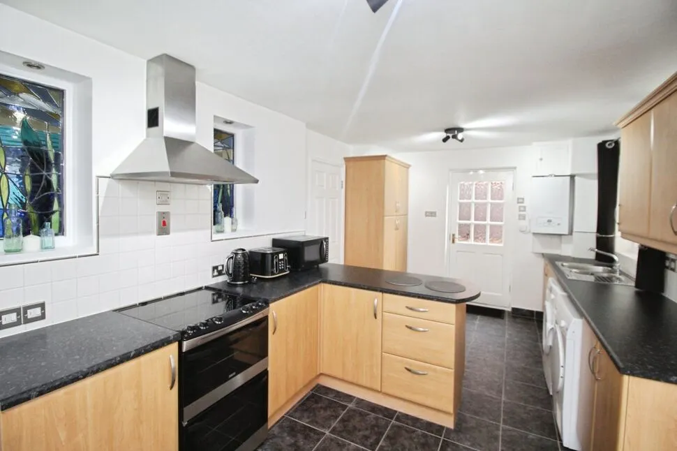 Bourne Court, DH9, photo 5