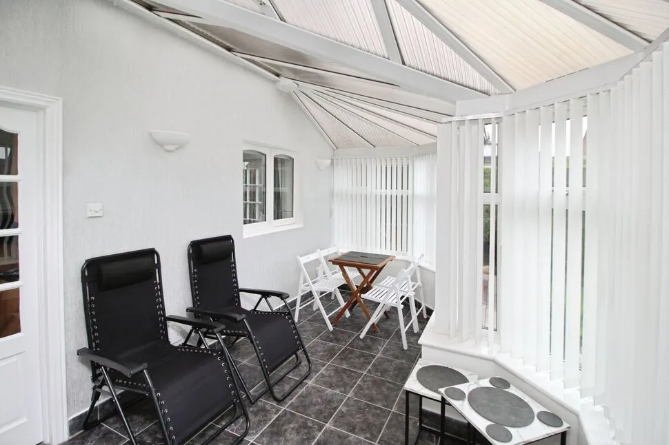 Bourne Court, DH9, photo 8