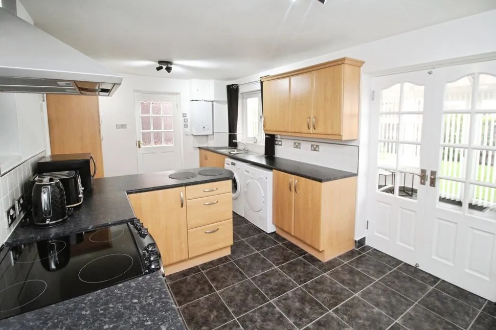 Bourne Court, DH9, photo 6