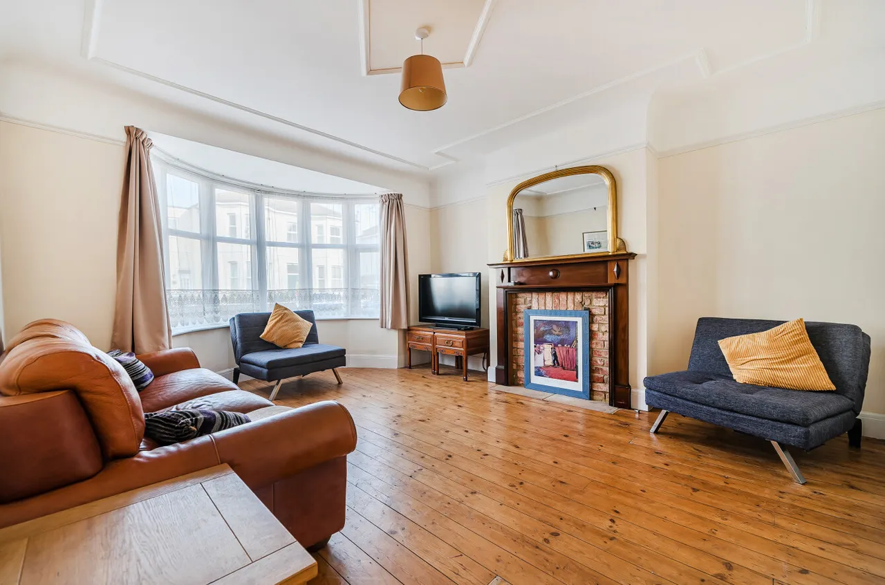 Selden Road, Worthing, BN11, photo 2
