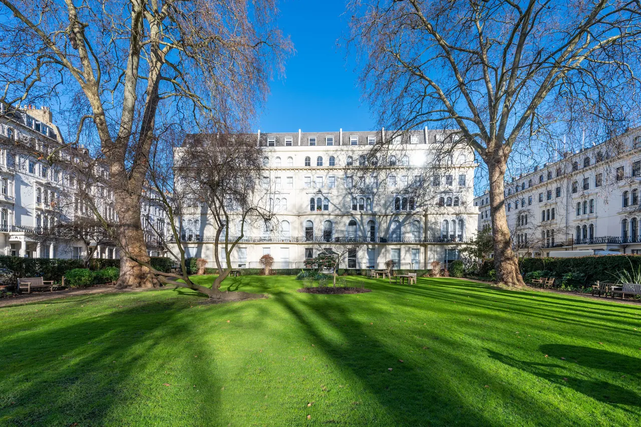 46 Garden House, 86-92 Kensington Gardens Square, London, photo 5