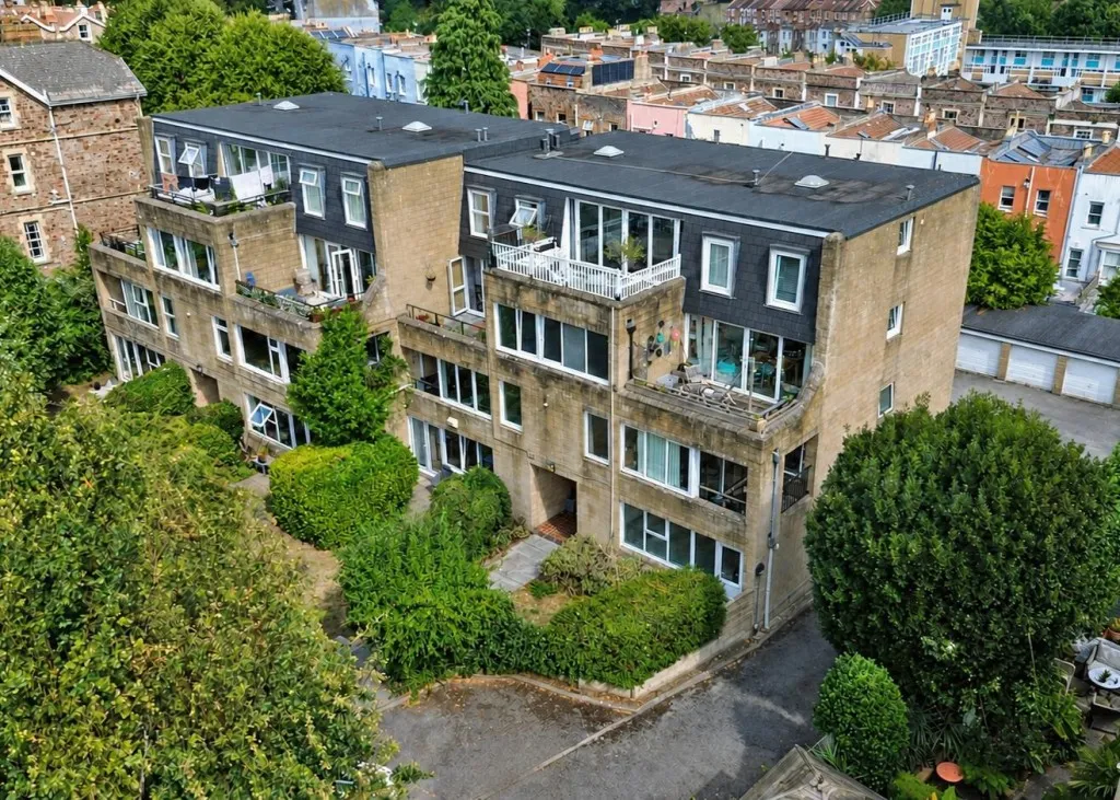 2 bed flat for sale — Flat 9, Clifton Wood Court, Clifton Wood Road, Cliftonwood, Bristol, BS8 4UL