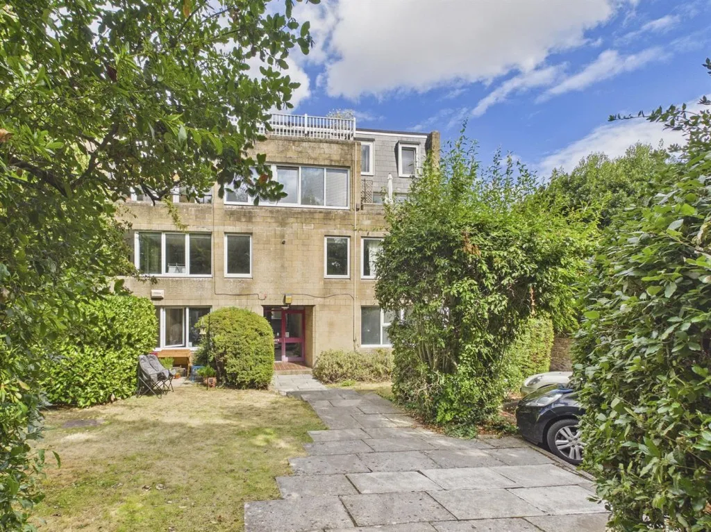 Flat 9, Clifton Wood Court, Clifton Wood Road, Cliftonwood, Bristol, BS8 4UL, photo 3