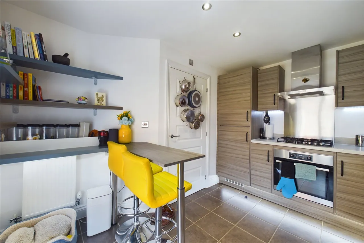 Albert Close, Spencers Wood, RG7, photo 9