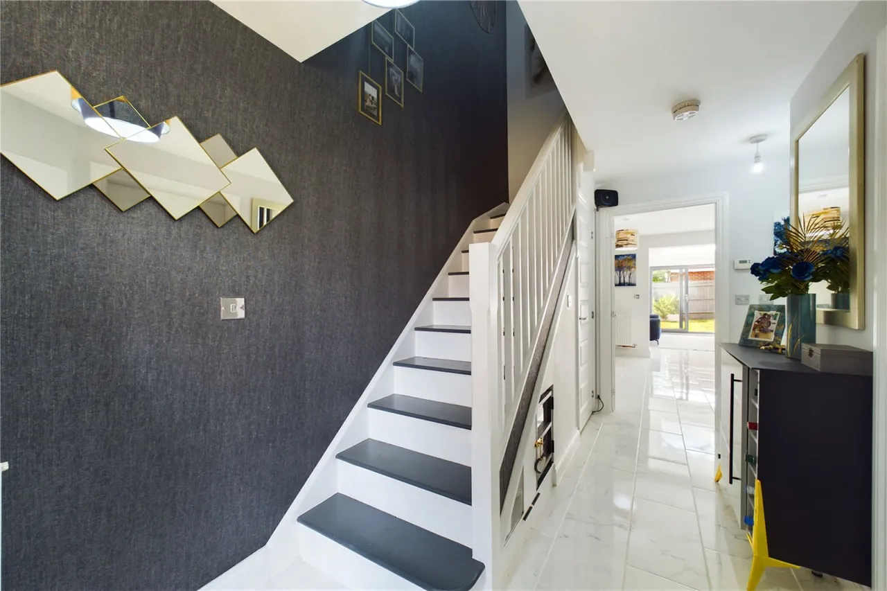 Albert Close, Spencers Wood, RG7, photo 12