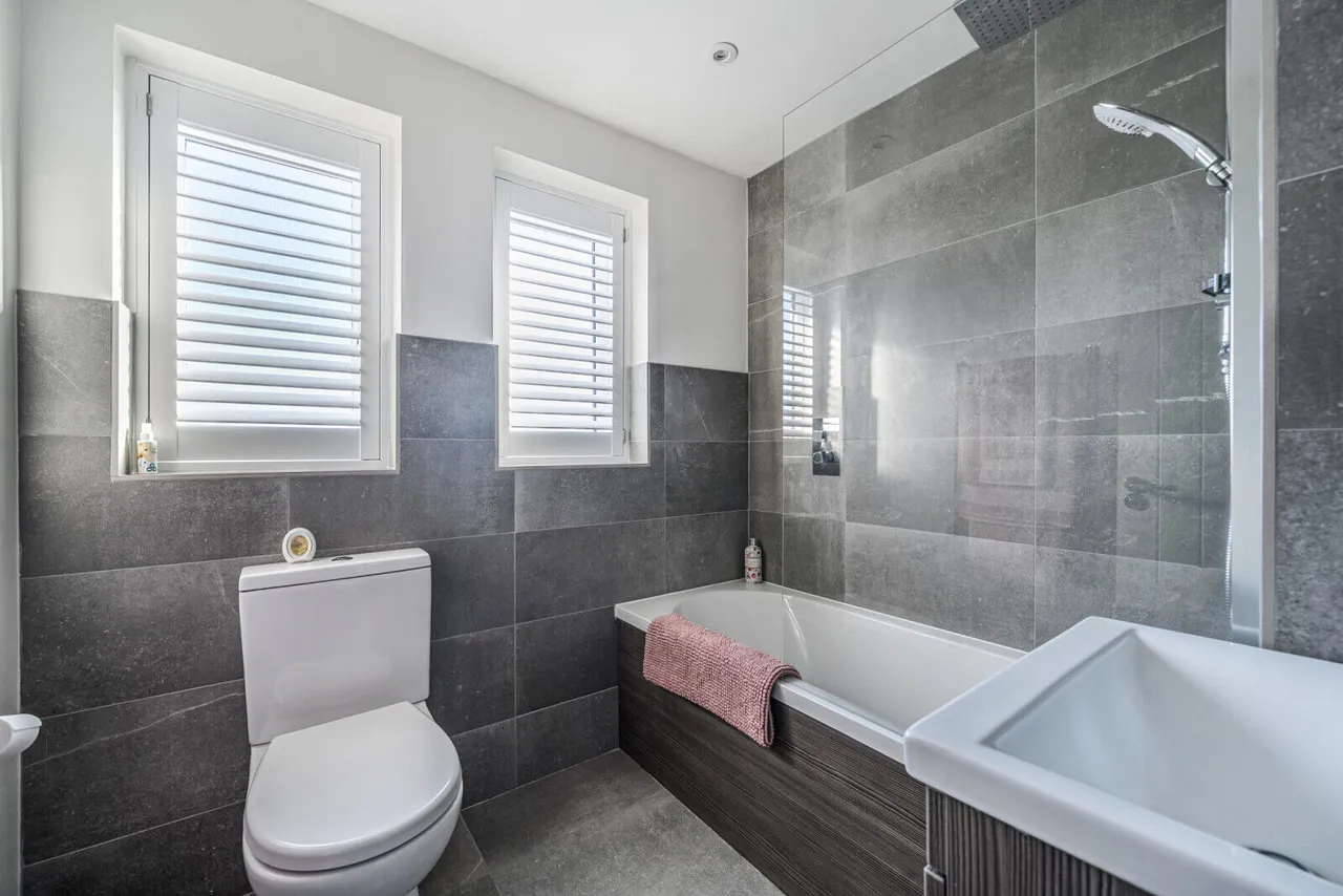 Volunteer Road, Theale, RG7, photo 15
