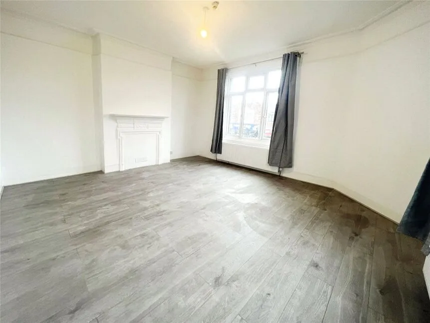 St. Albans Road, Watford, WD24, photo 3