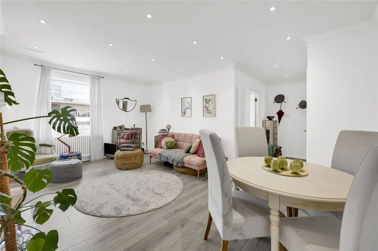 2 bed flat for sale, St John Street, London, EC1V