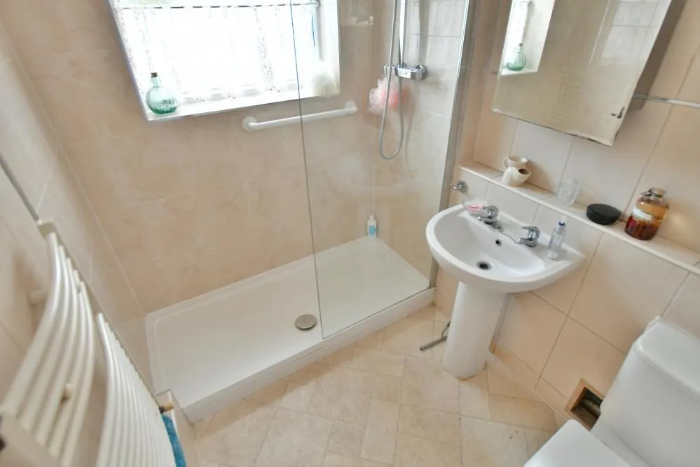 Foxcroft Drive, Colehill, BH21, photo 13