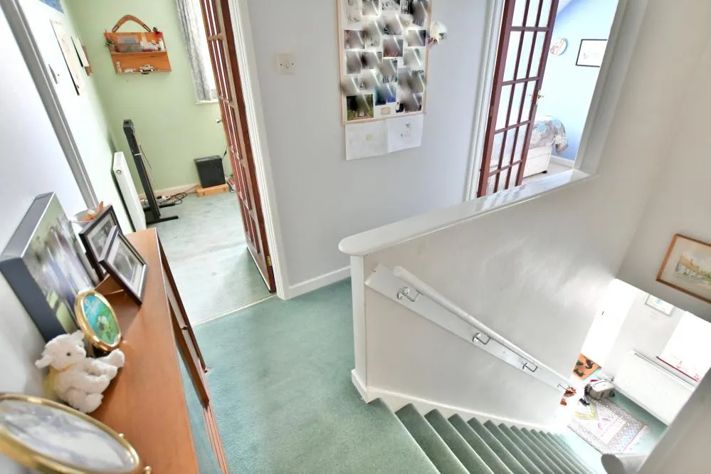 Foxcroft Drive, Colehill, BH21, photo 8