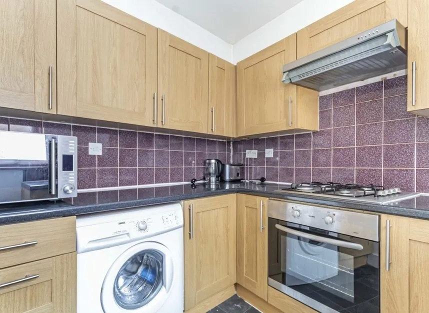Church Road, London, W3, photo 2