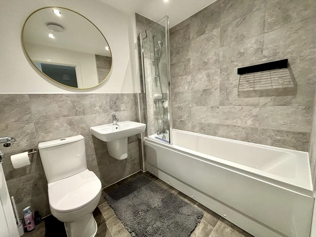 Blackthorn Lane, Leeds, LS16, photo 16