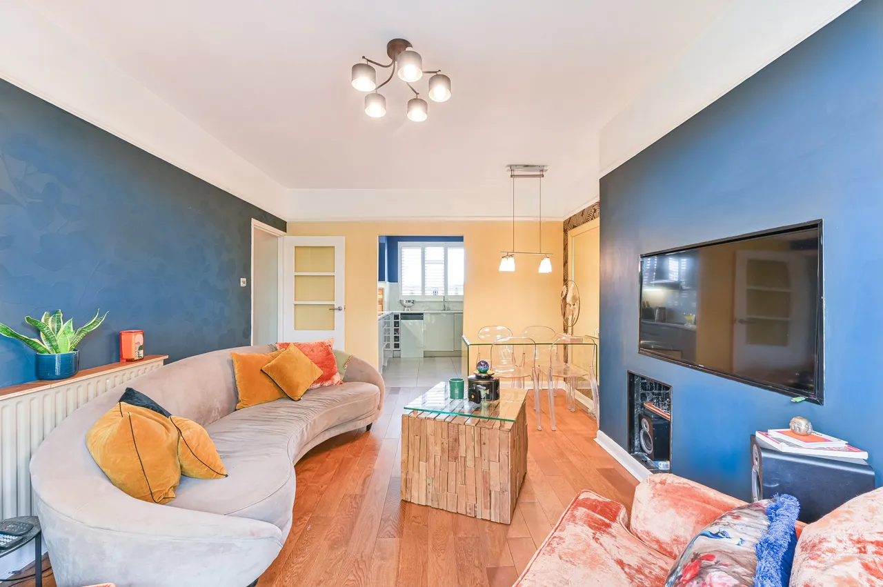 17 Marie Lloyd Court, Brighton Terrace, London, photo 3
