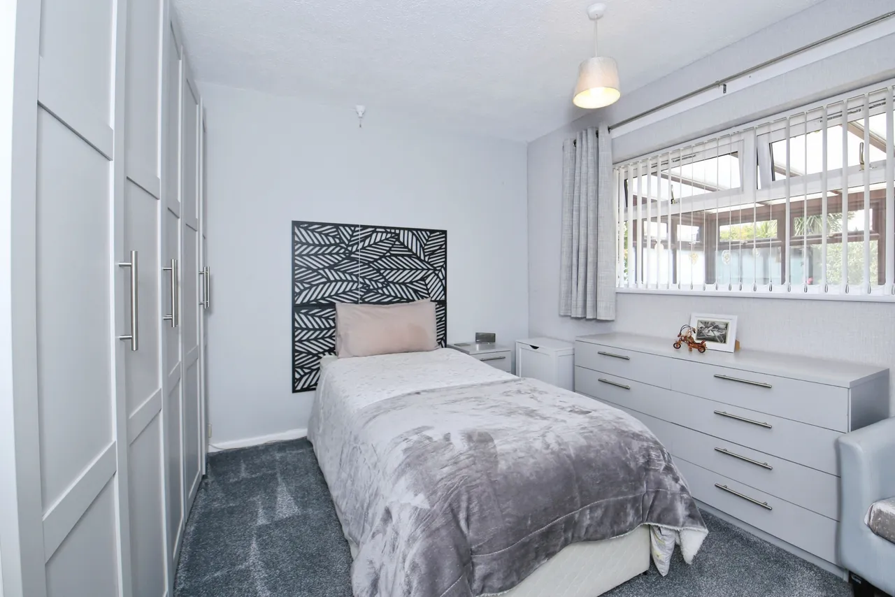 Newborn Close, Peterborough, photo 12
