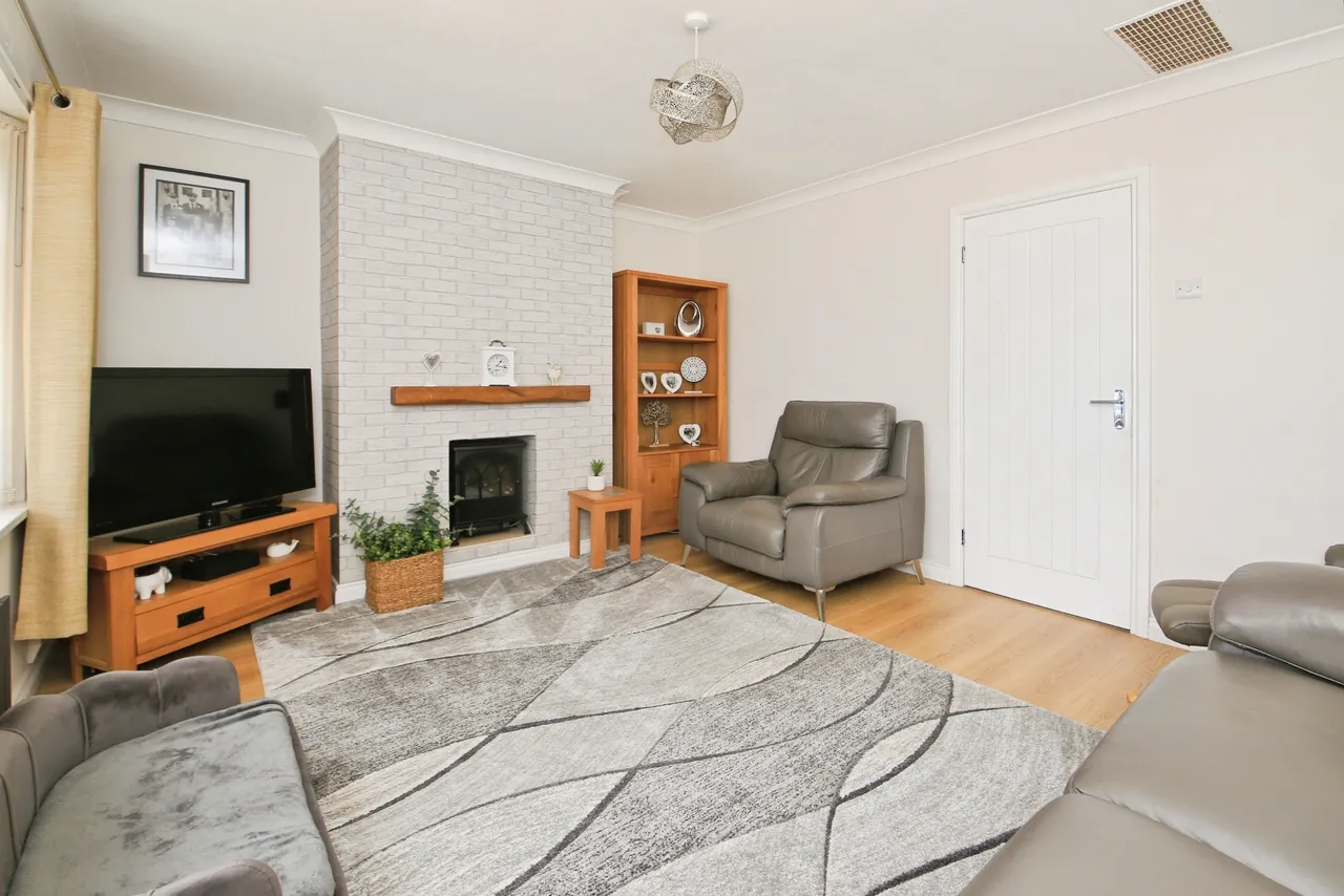 Newborn Close, Peterborough, photo 8