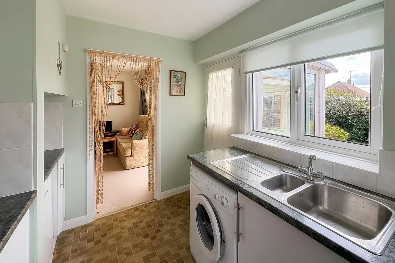 East Preston, Littlehampton, BN16, photo 7