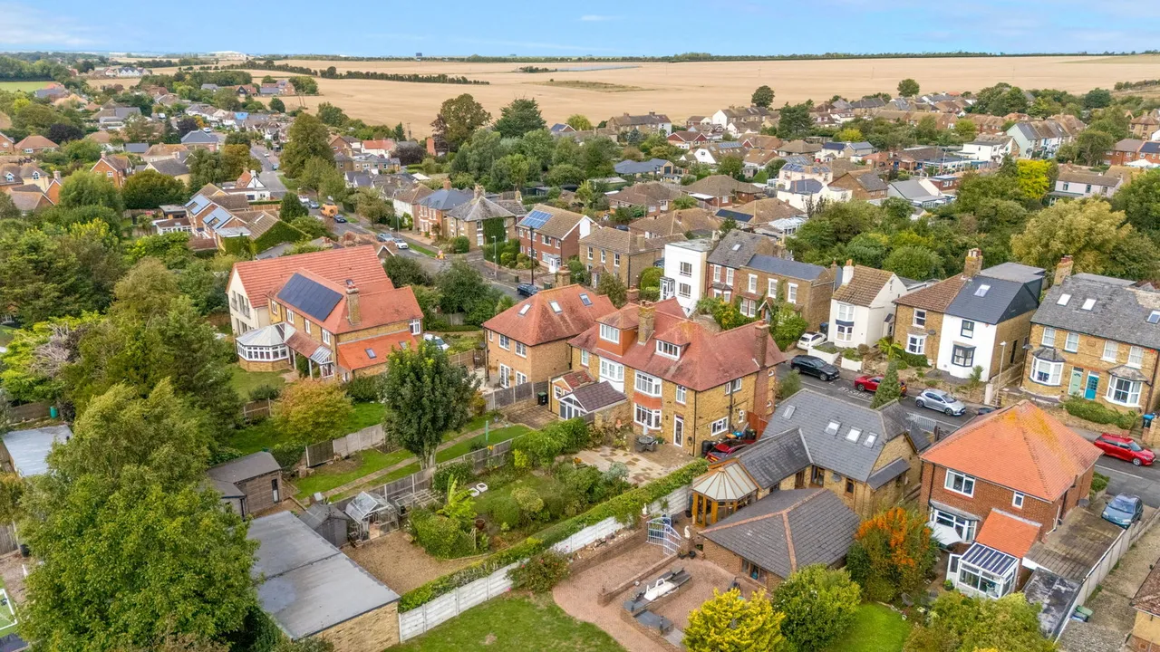 Monkton Road, Minster, photo 25