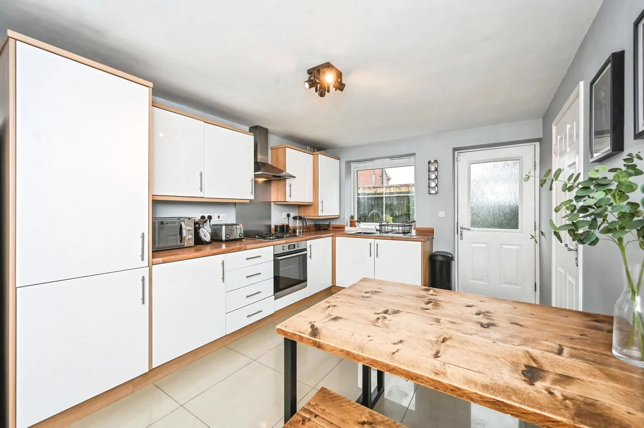 Dallas Drive, Great Sankey, WA5, photo 8