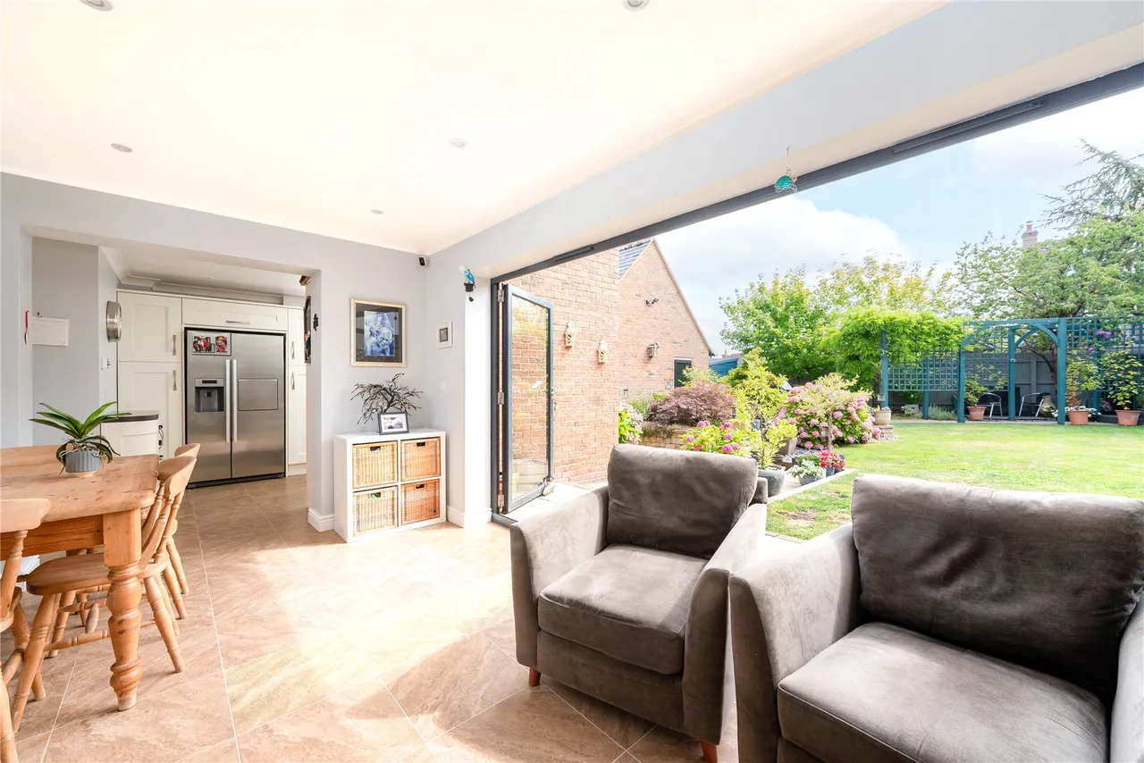 London Road, Bozeat, NN29, photo 5
