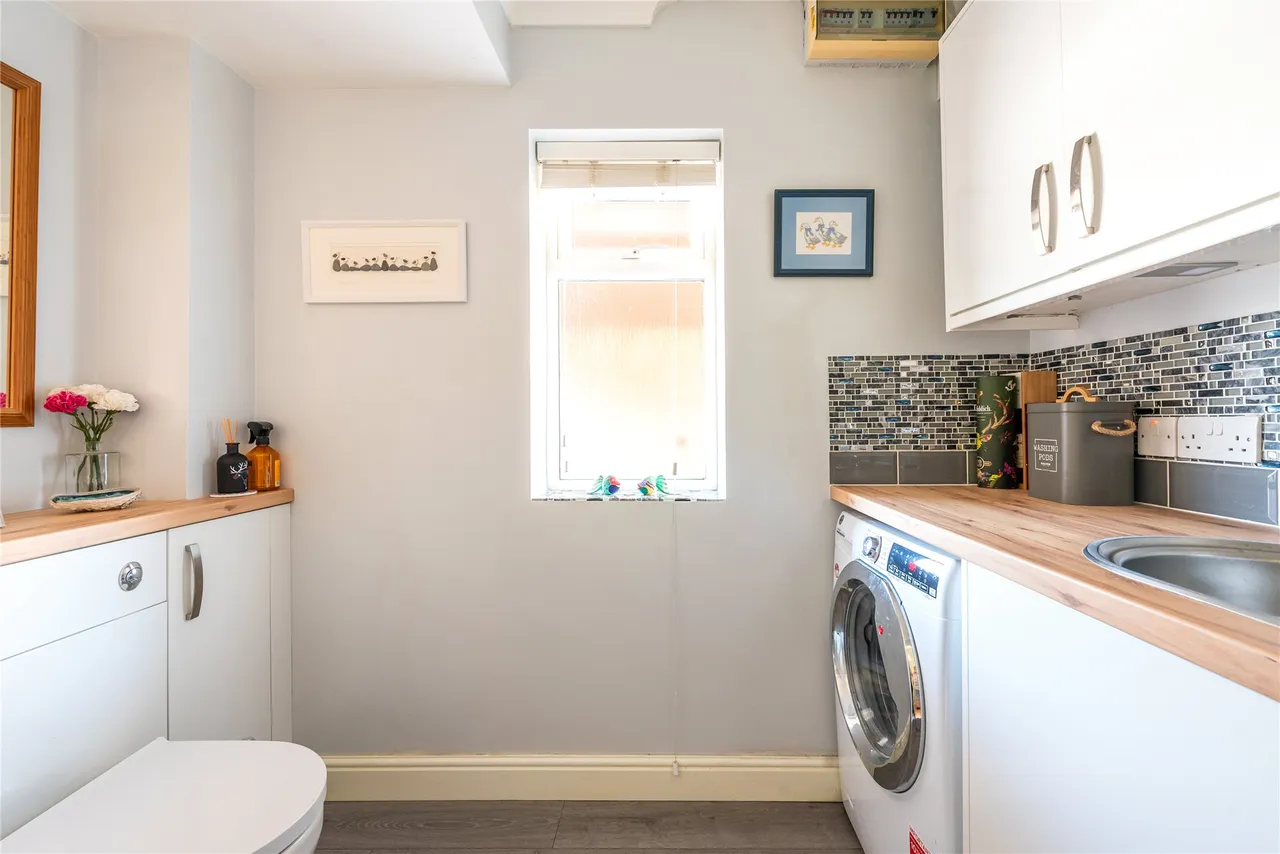 London Road, Bozeat, NN29, photo 11