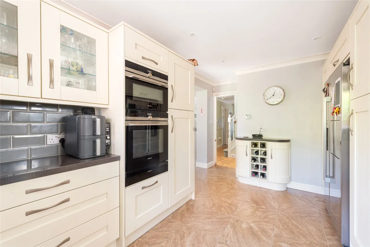 London Road, Bozeat, NN29, photo 7