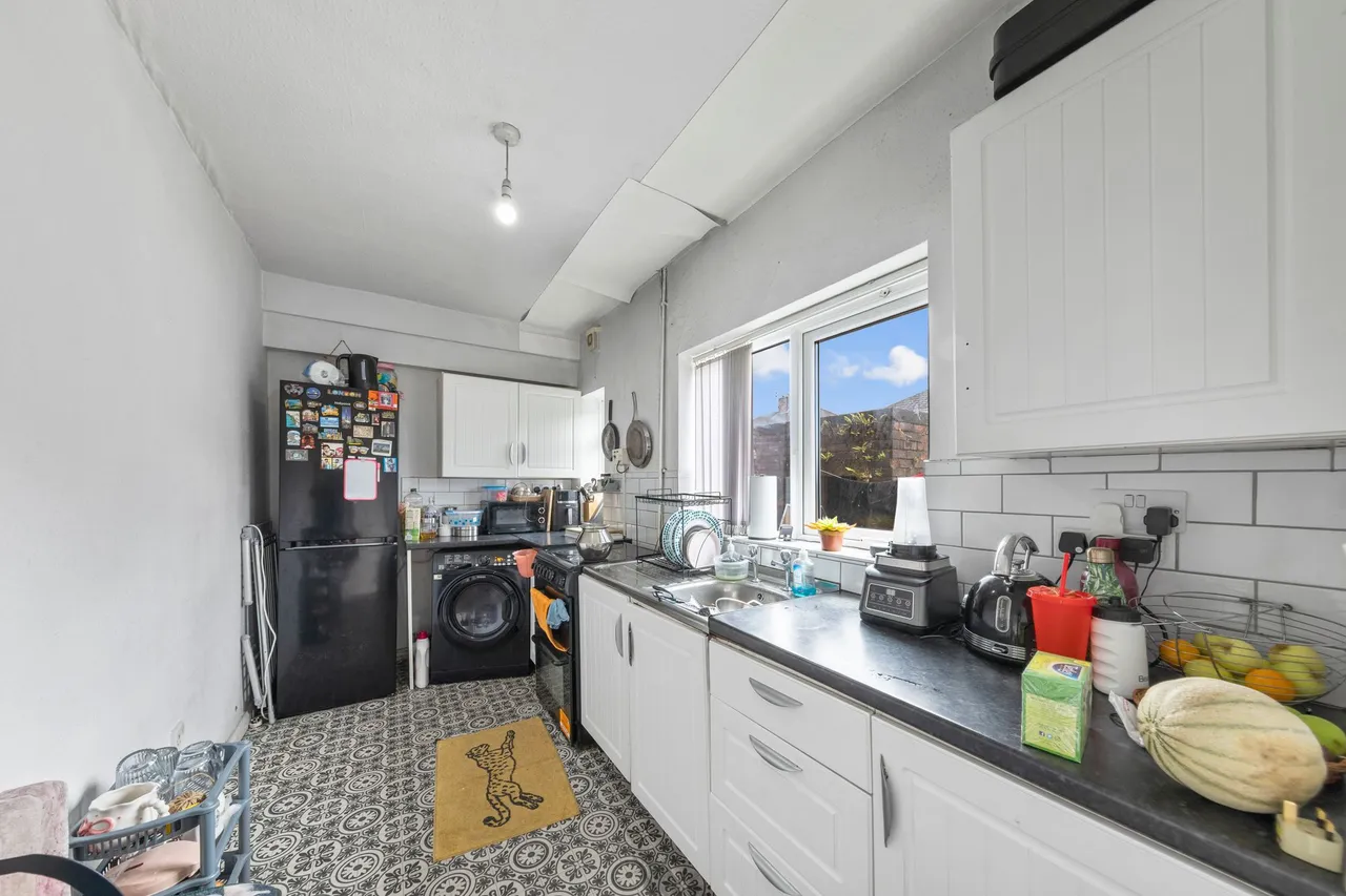 Rixton Avenue, Warrington, Warrington, WA5 0AT, photo 5