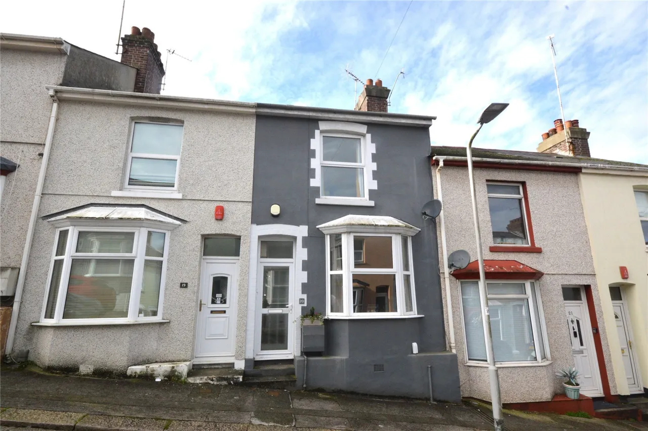 3 bed property for sale — Welsford Avenue, Plymouth, Devon, PL2