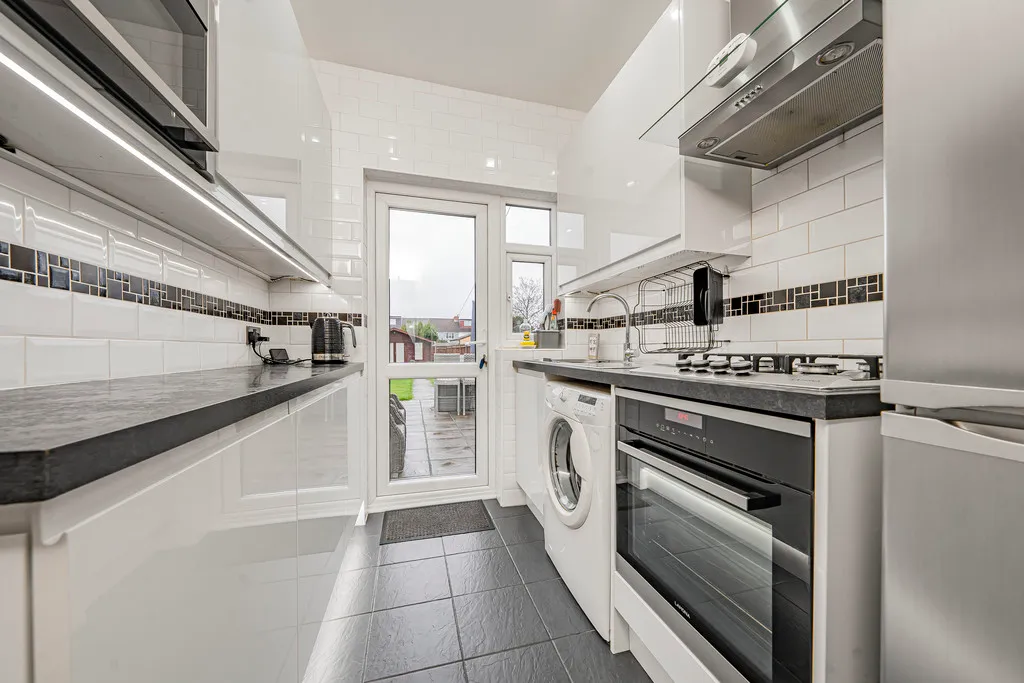 Woodcroft Crescent, Hillingdon, UB10, photo 5
