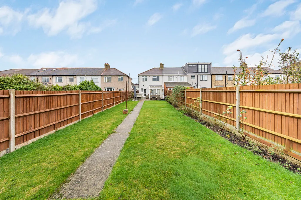 Woodcroft Crescent, Hillingdon, UB10, photo 20
